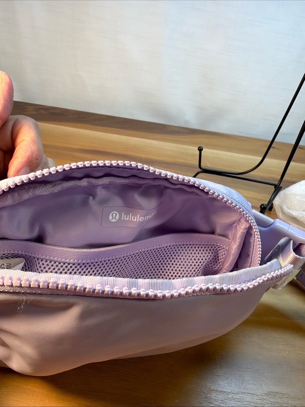 LULULEMON Everywhere Lilac Nylon Belt Fanny Pack RN106259 1L. ZIP UP LOGO - Picture 10 of 13